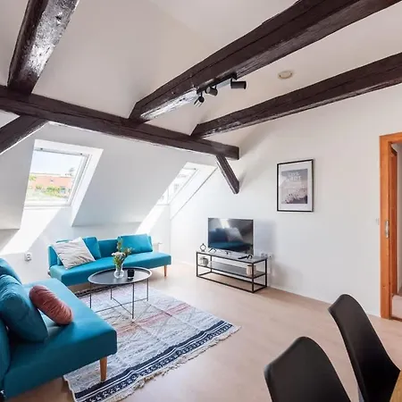 Zesty Family Friendly Elevator Access Old Town * Prag