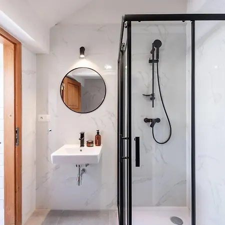 Zesty Family Friendly Elevator Access Old Town Lejlighed Prag